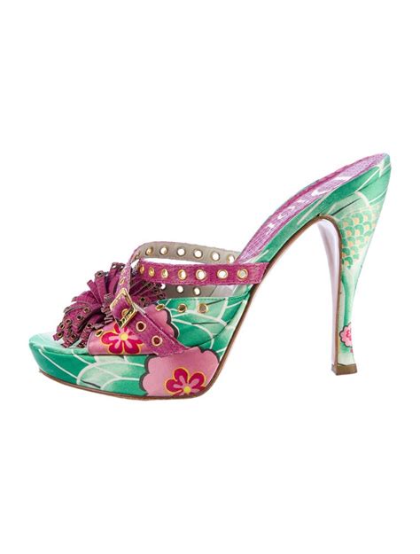 green dior sandals